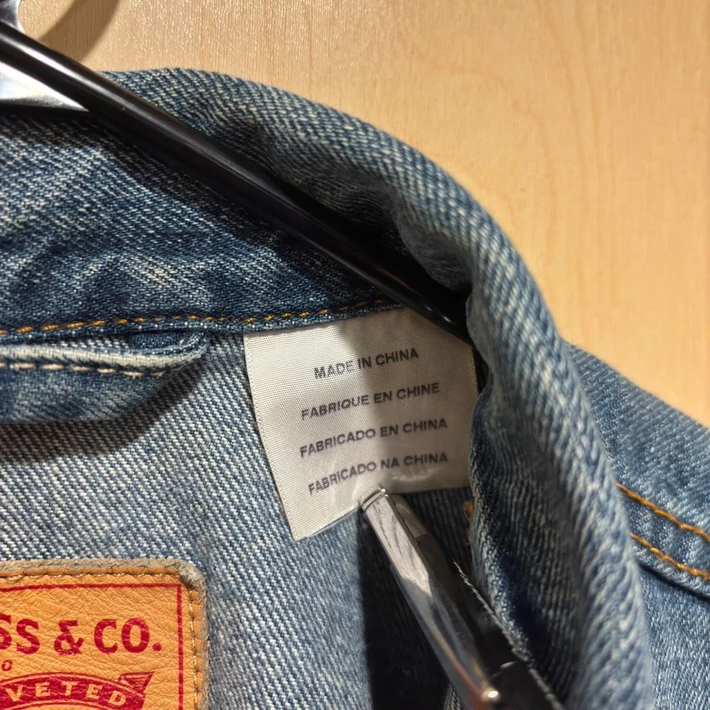 Levis Mens Denim Trucker Jacket Medium Wash Blue Button Front 2XL - Picture 6 of 12